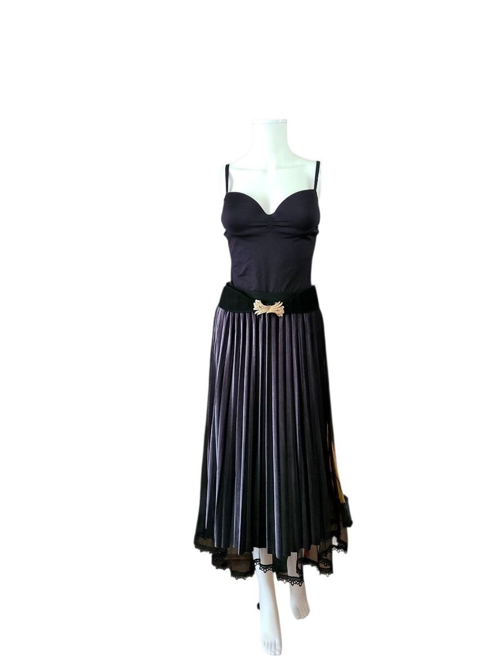 NWOT Wish By Anjee Pleated Midi Skirt
